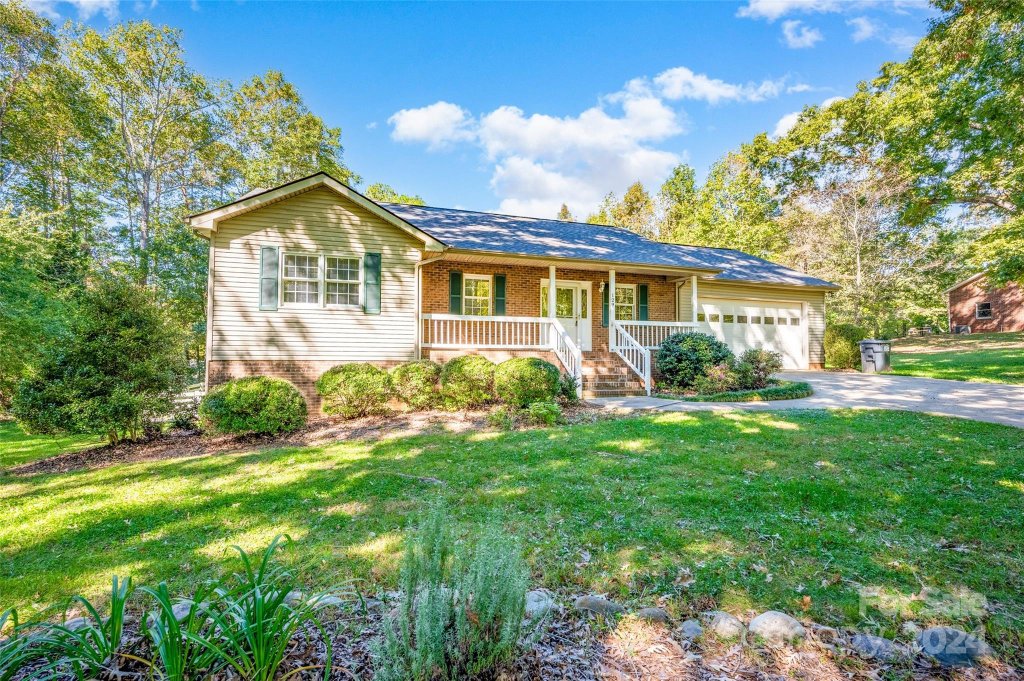 129 English Oaks Lane