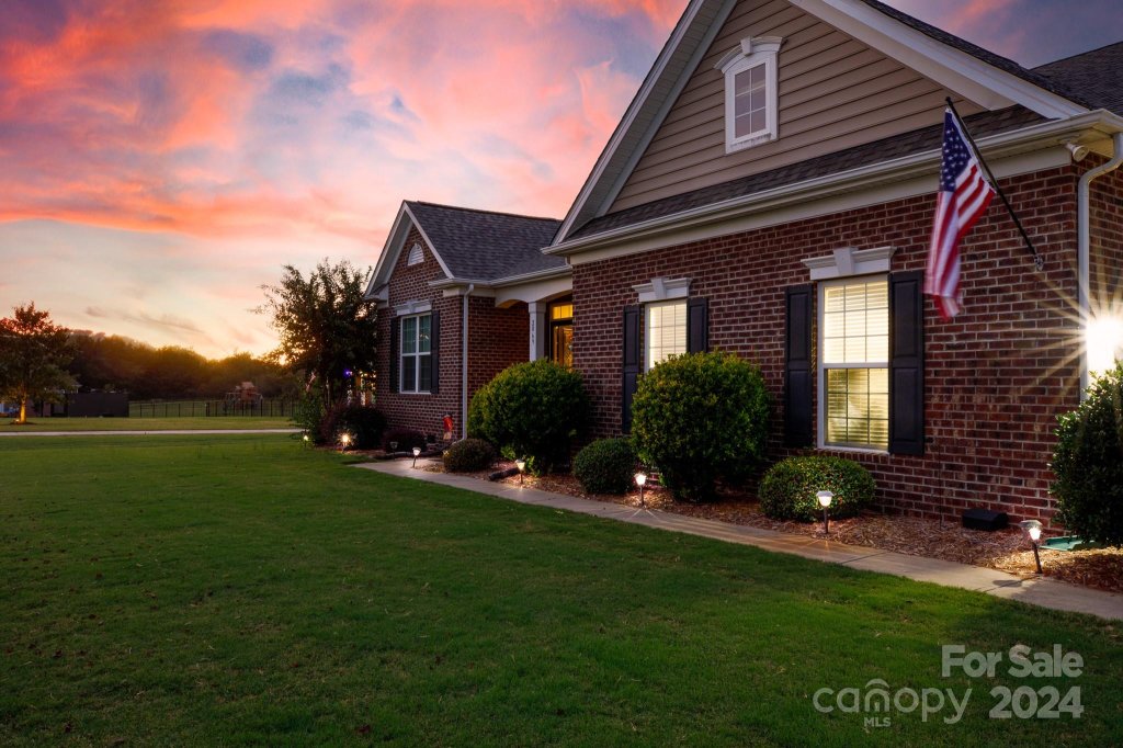 2069 Belle Regal Circle