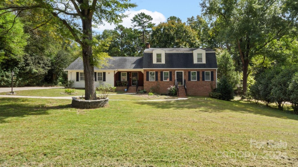 654 Woodend Drive