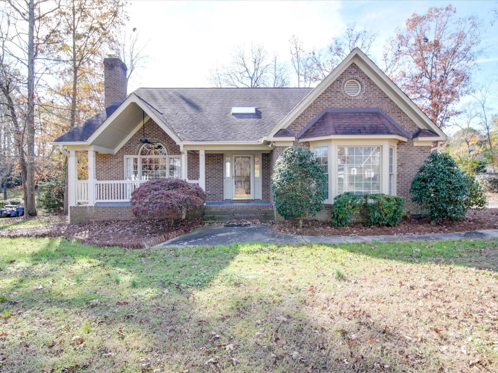 909 Woodhurst Drive