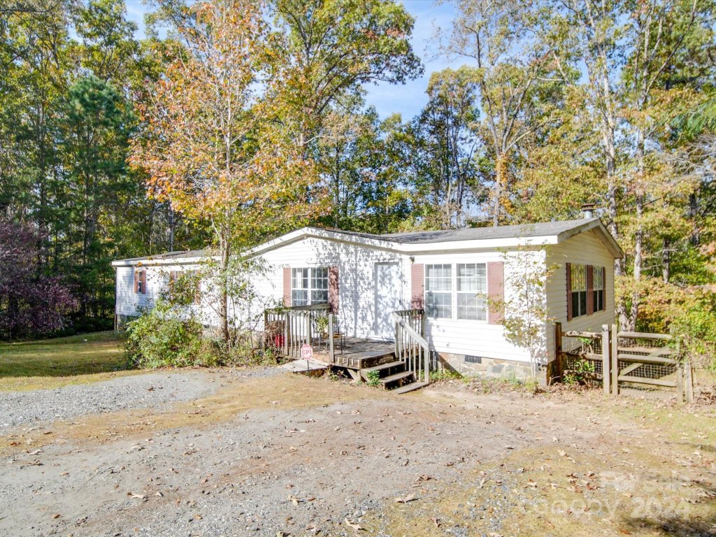 219 Cedarwood Lane