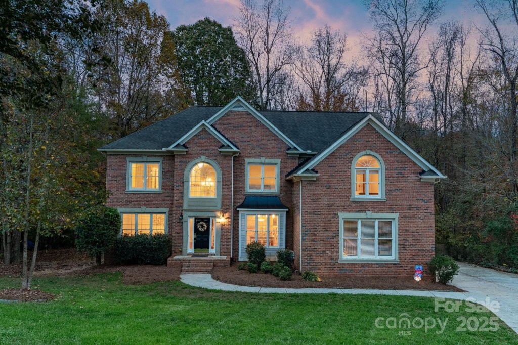 5403 Silver Creek Drive