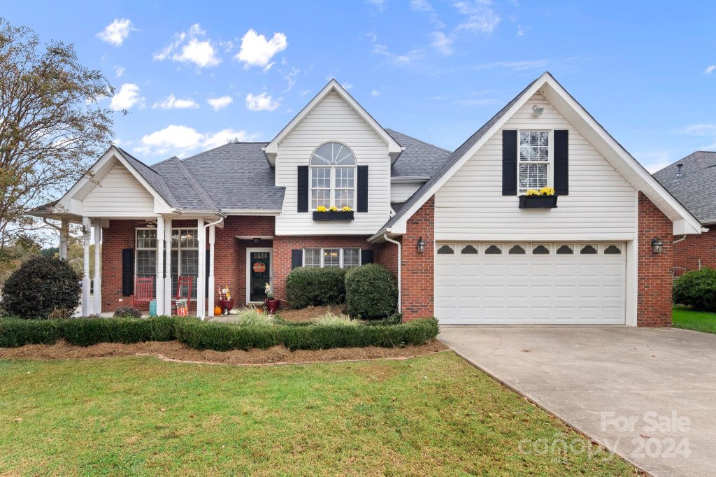 2305 Pinefield Court