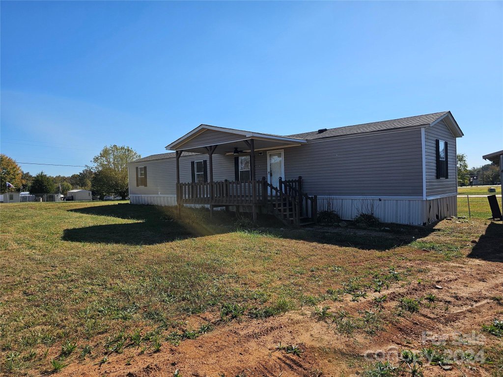 2338 Emerald Mine Road