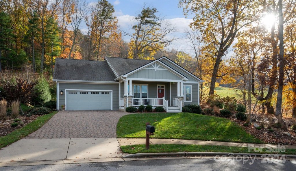 19 Roundtop Ridge Court