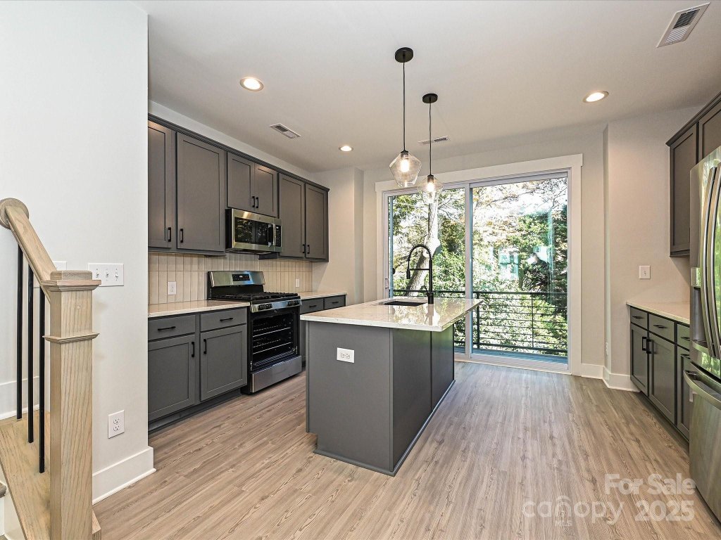 1419 Collier Walk Alley CSW0208