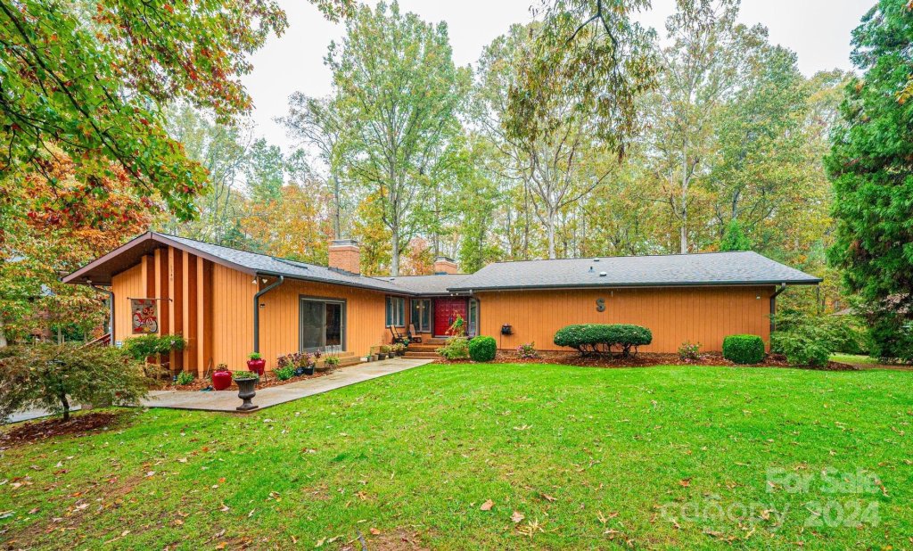 1740 Fairway Drive