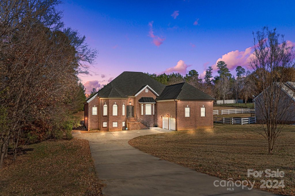 8113 Caldwell Road