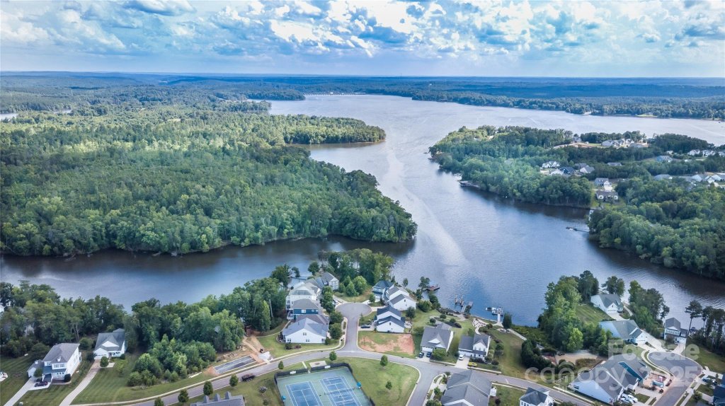10153 Lakeshore Drive 116