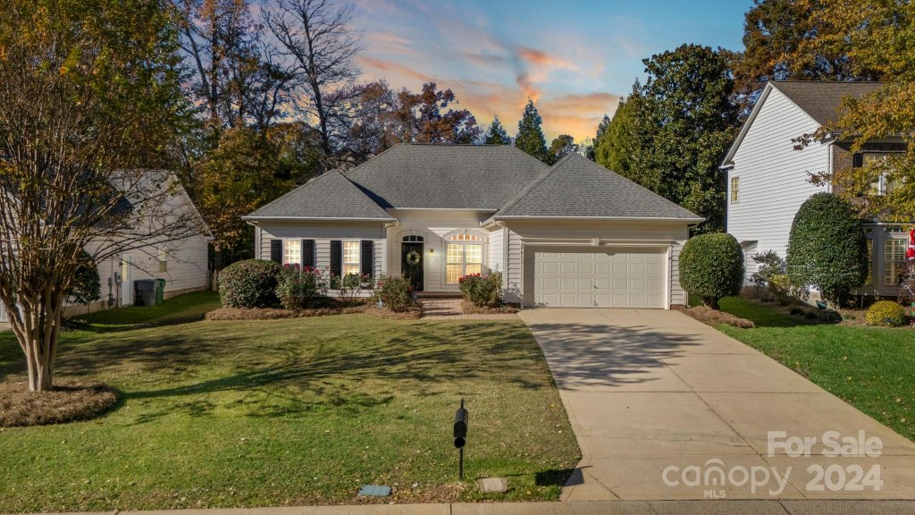 9811 Mitchell Glen Drive