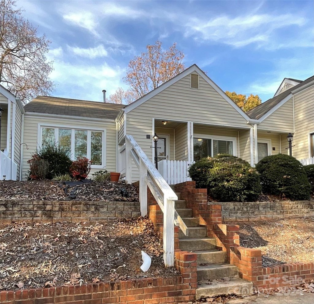 213 Eastwood Drive