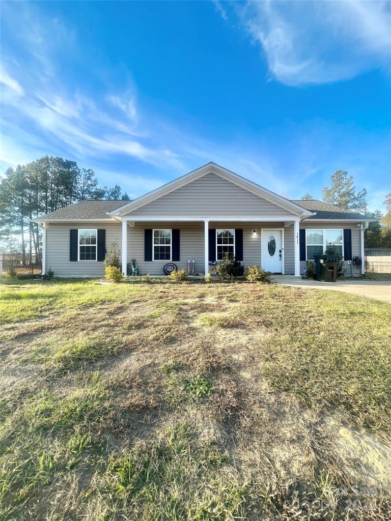 1411 Foxbrook Circle