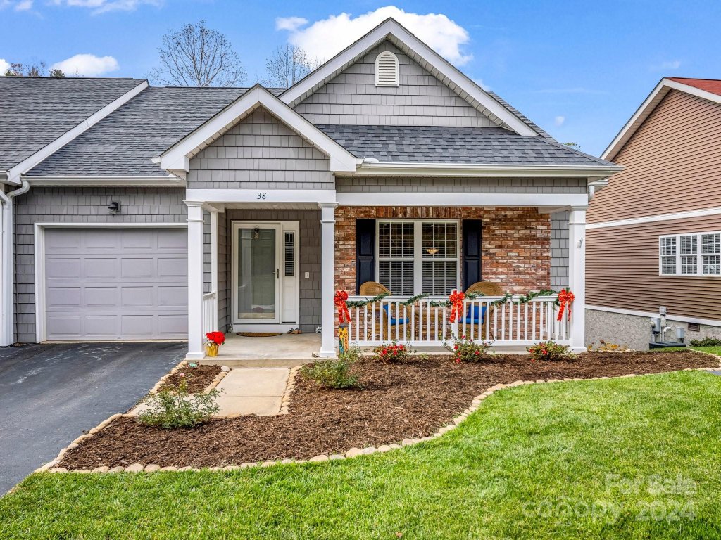 38 Old Creek Lane