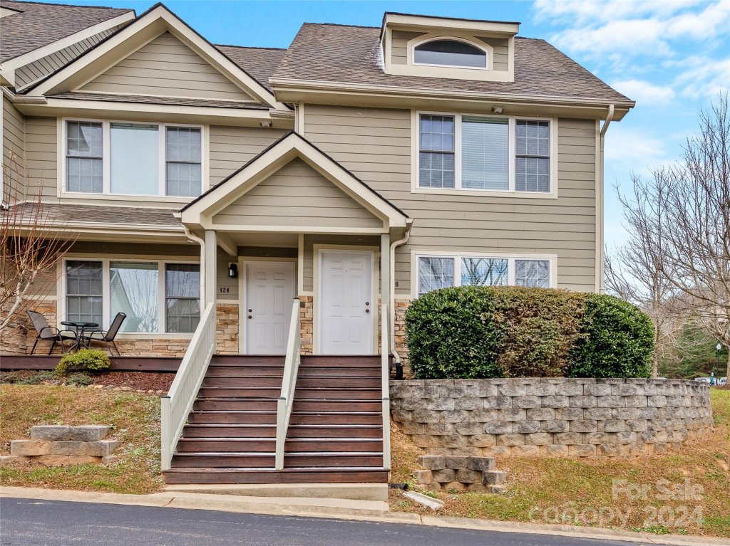 126 Rotunda Circle 807