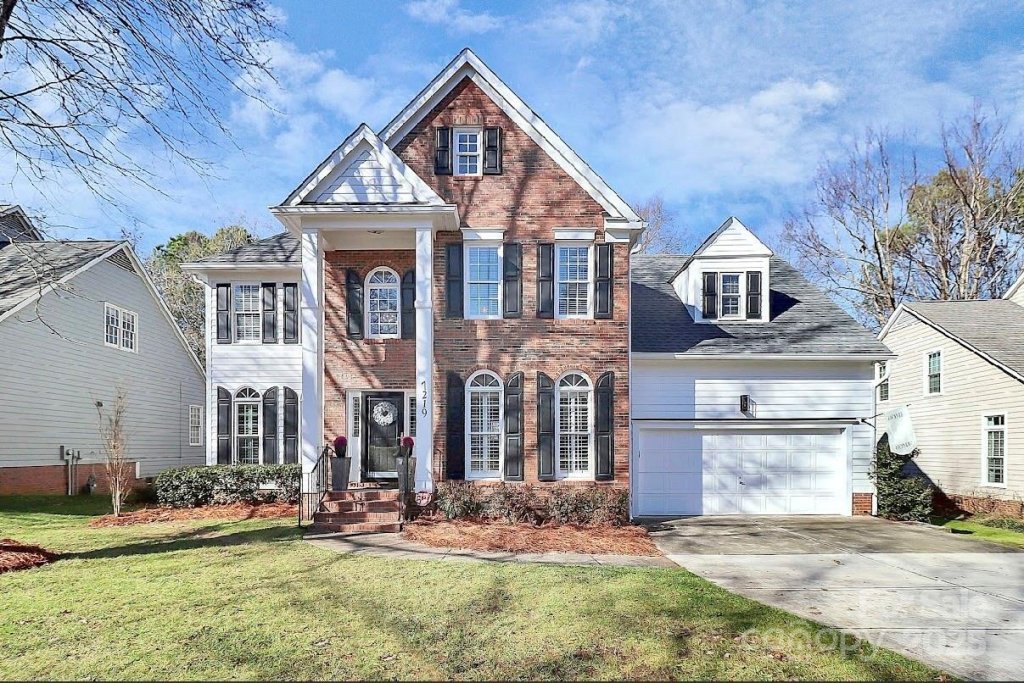 7219 Fortrose Lane