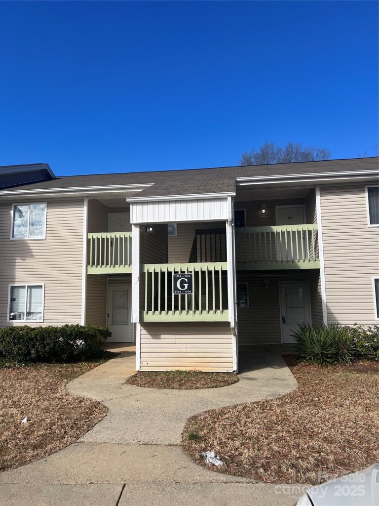 1706 Eagles Place G-101