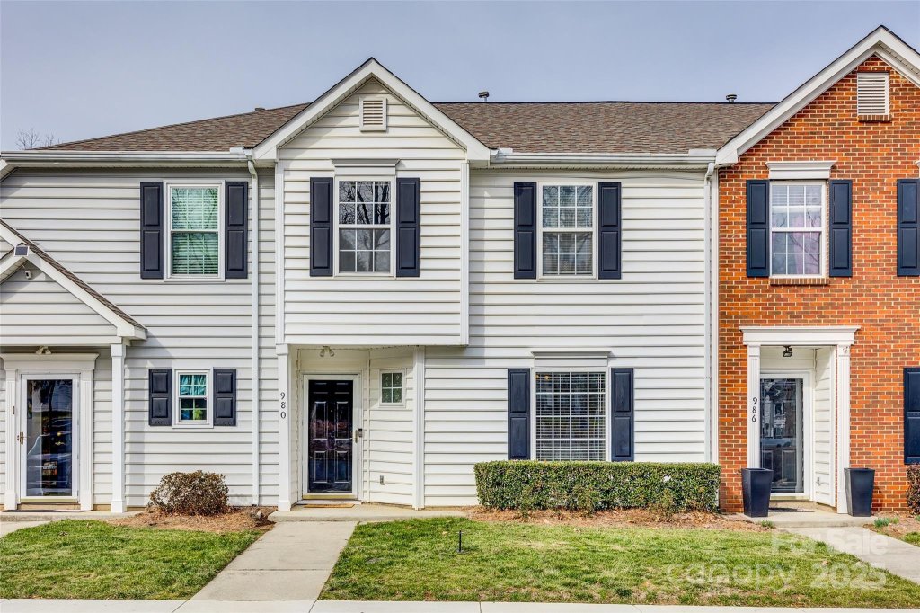 980 Heritage Parkway