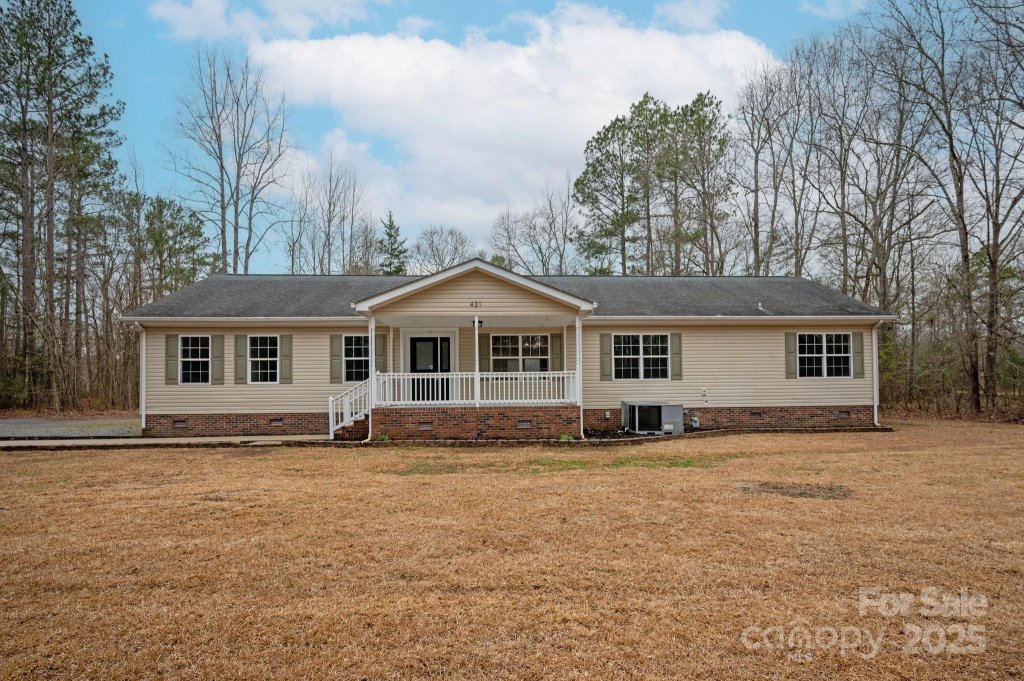 421 Pineland Court