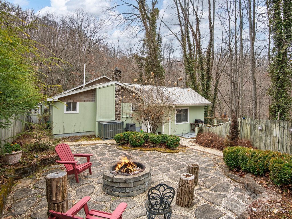 897 Dark Ridge Road