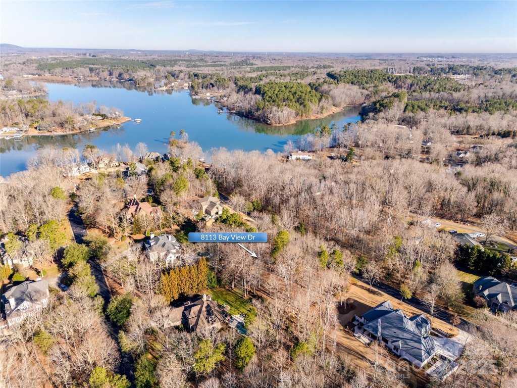 8113 Bay View Lane
