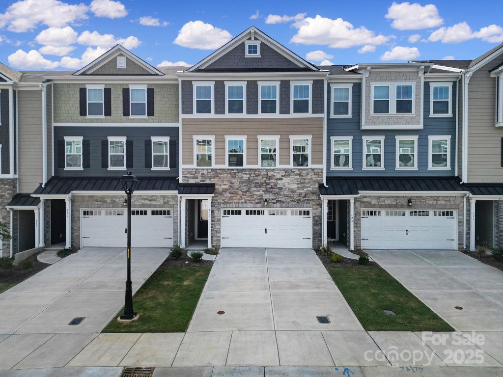 432 Burr Street