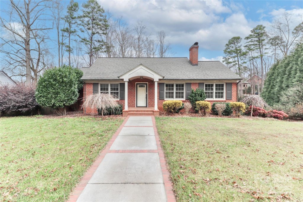 432 N Oakwood Drive