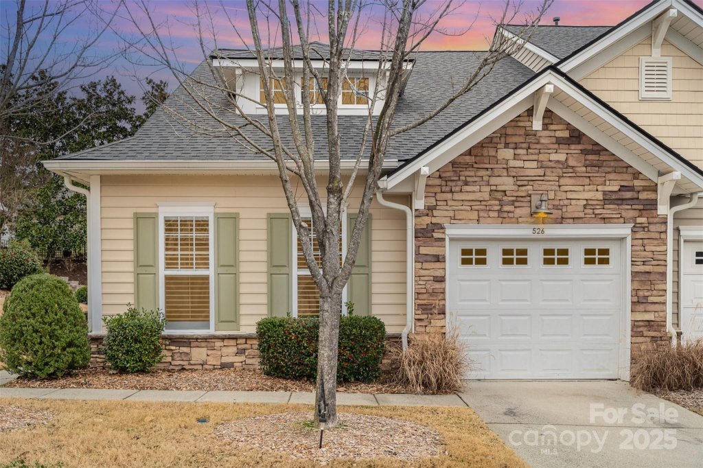 526 Pine Links Drive