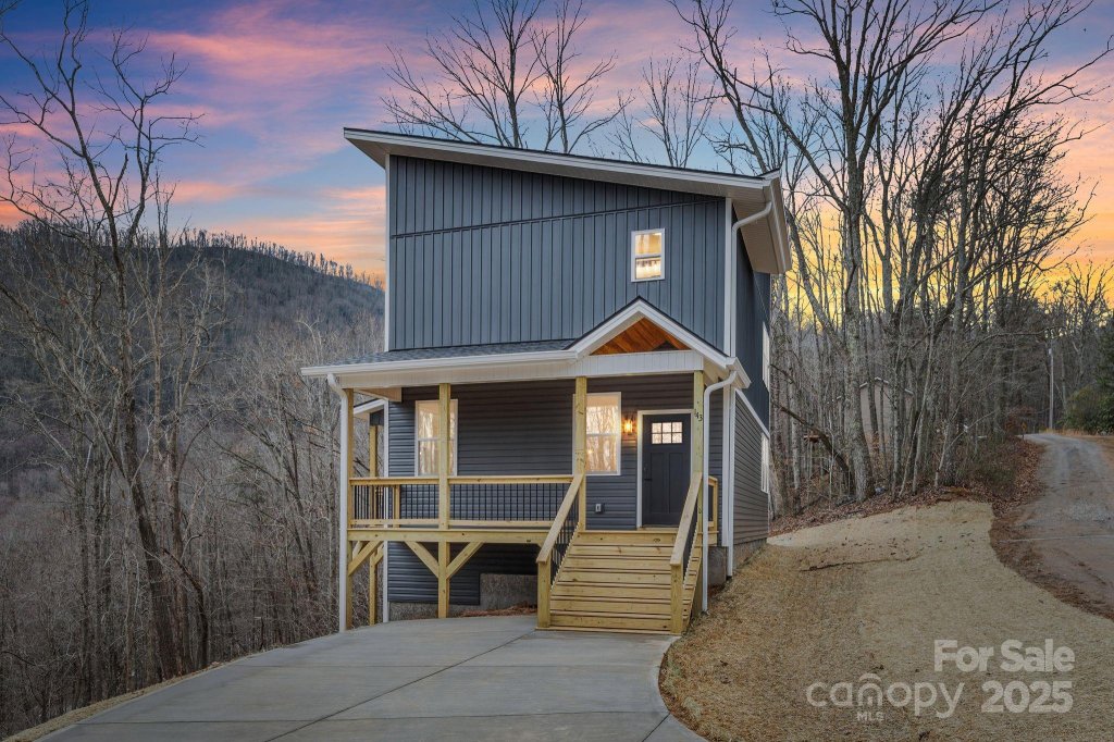 143 Blossom Ridge