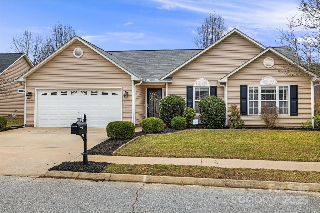 143 S Sunberry Trail