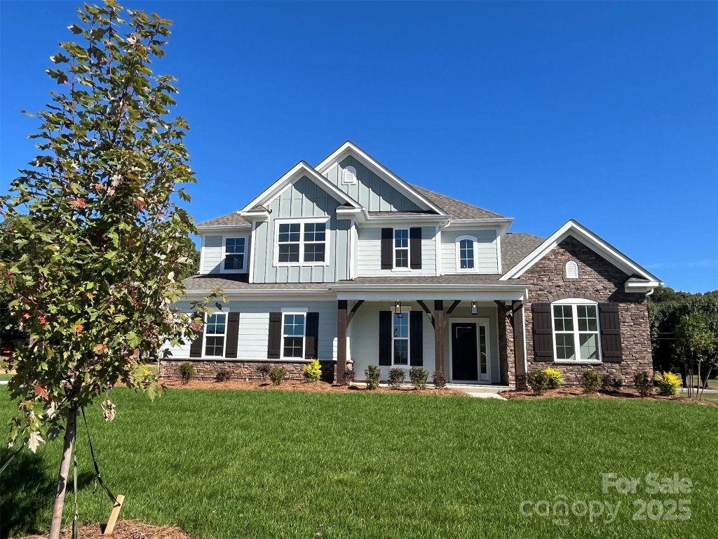 Oak Creek, Mint Hill community