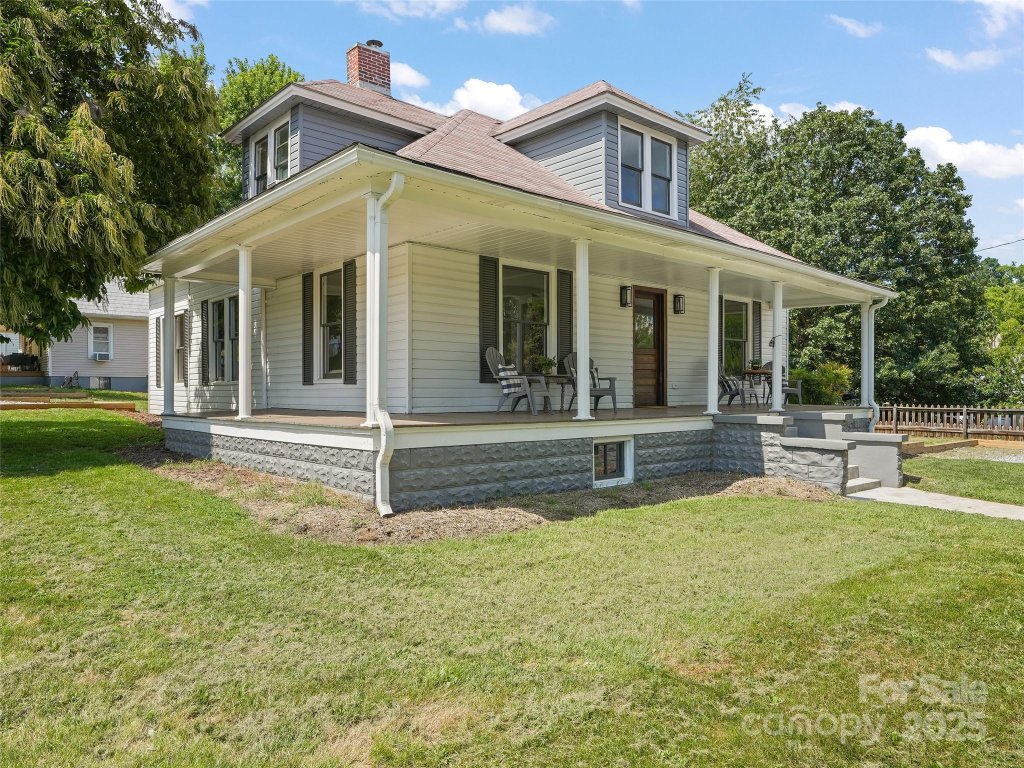 Highland Park, Canton community