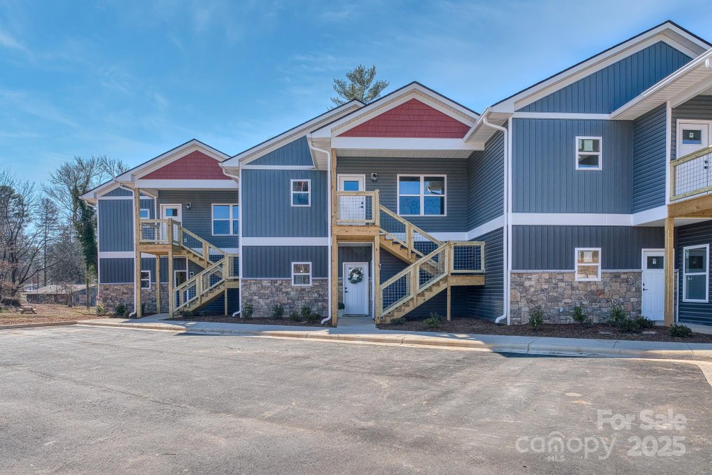 143 Carver Street 13