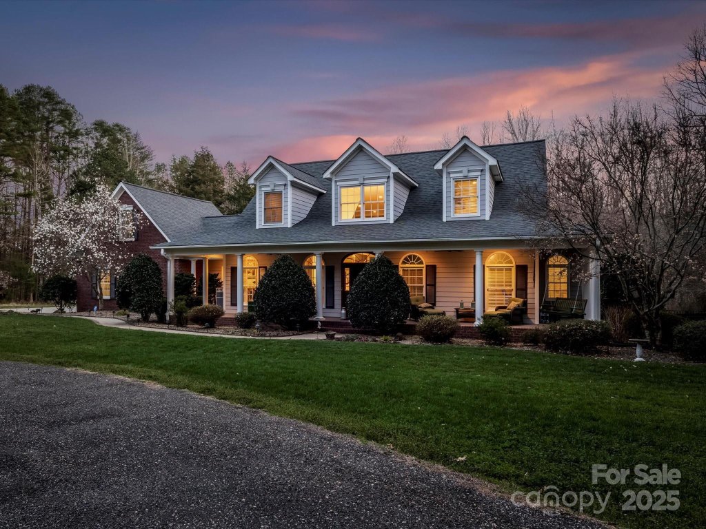 9745 Harvest Lane