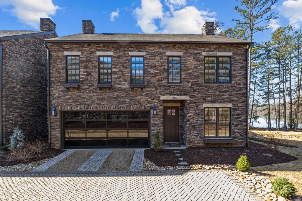 302 Ambleside Village Lane