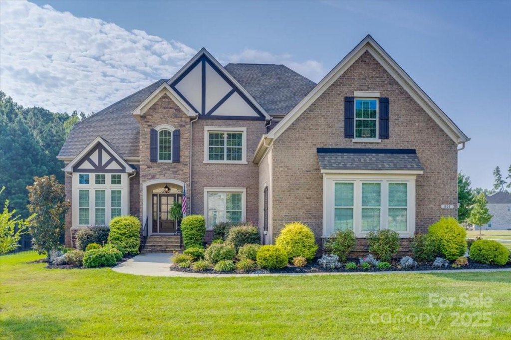 805 Hidden Pond Lane