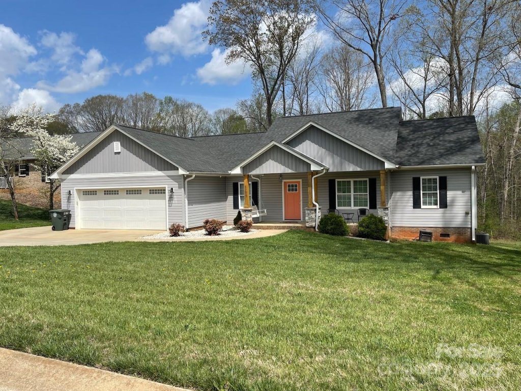 2222 Evergreen Drive