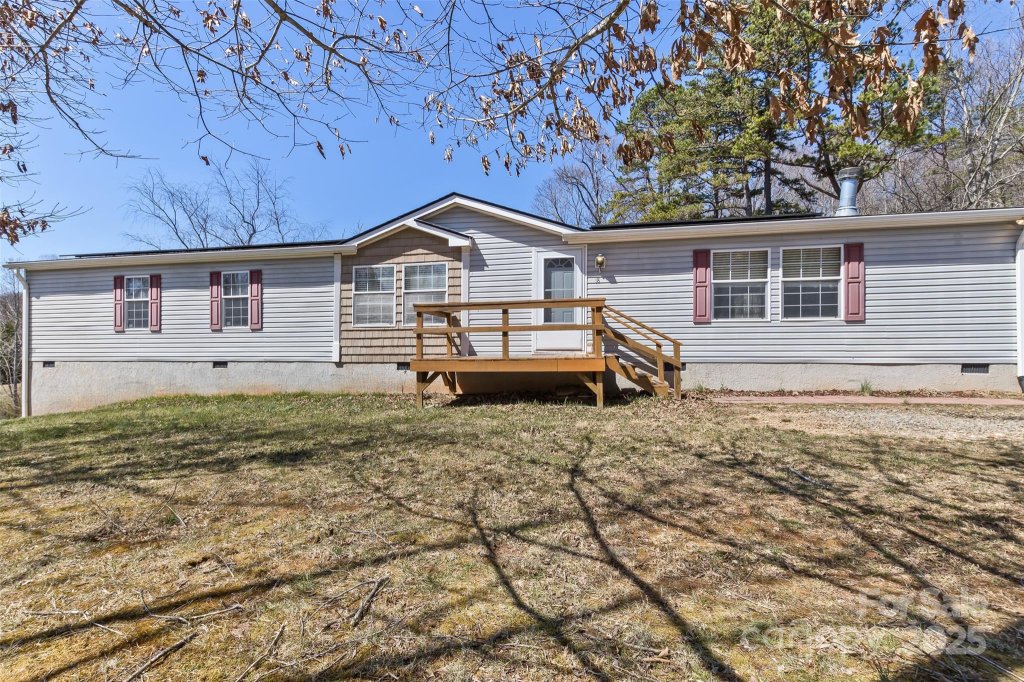 18 Evelyn Acres Drive