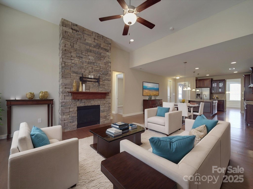 5017 Willing Court 124