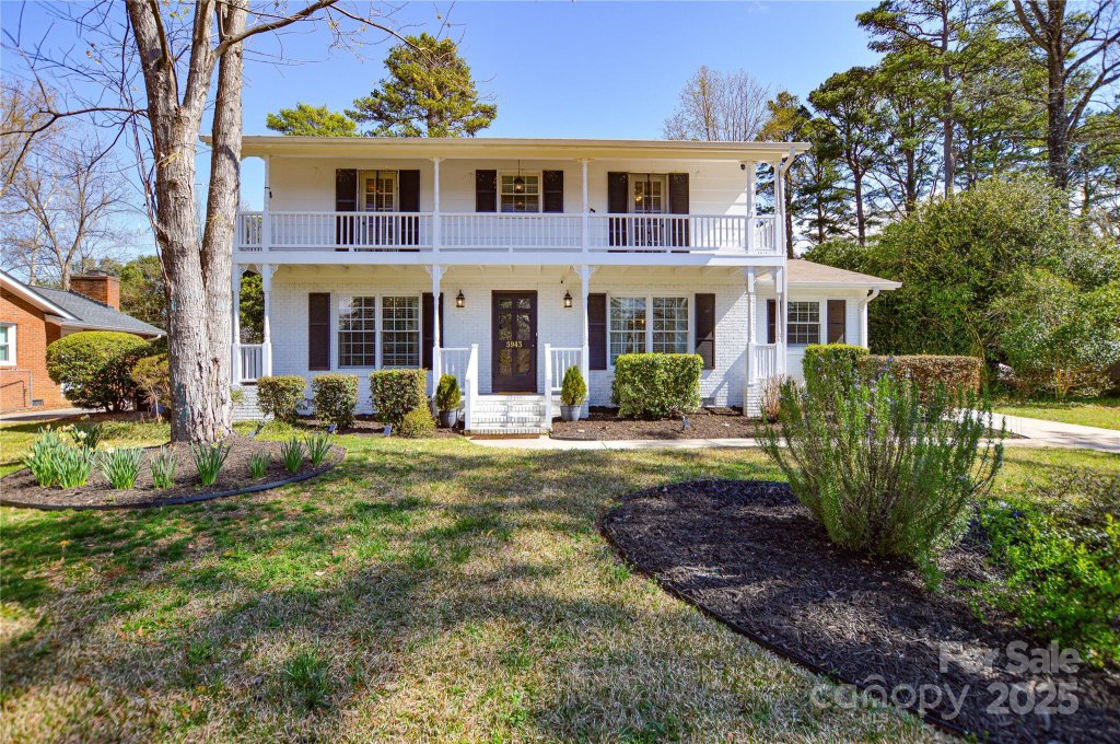 5943 Charing Place