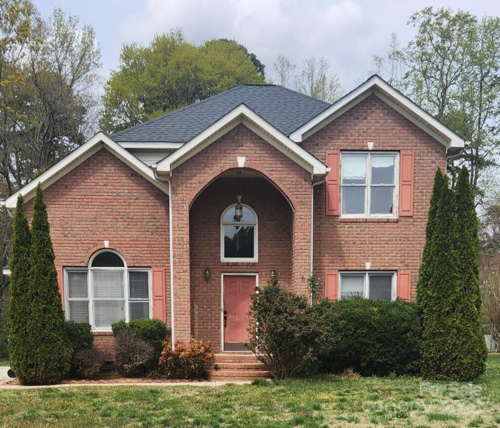 144 Walking Horse Run