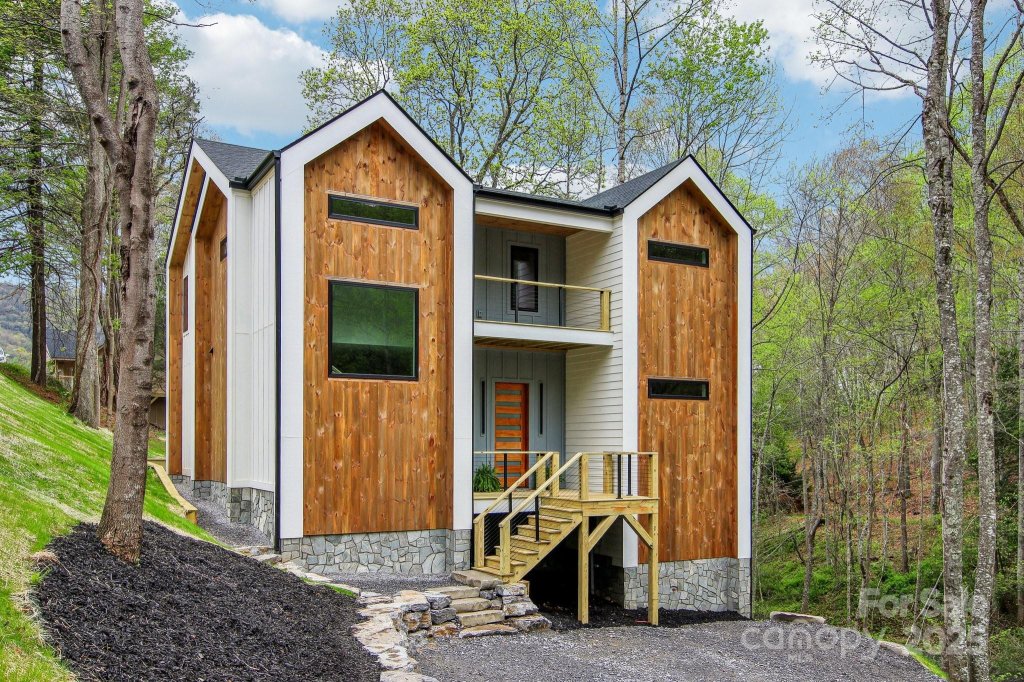 181 Curly Maple Drive