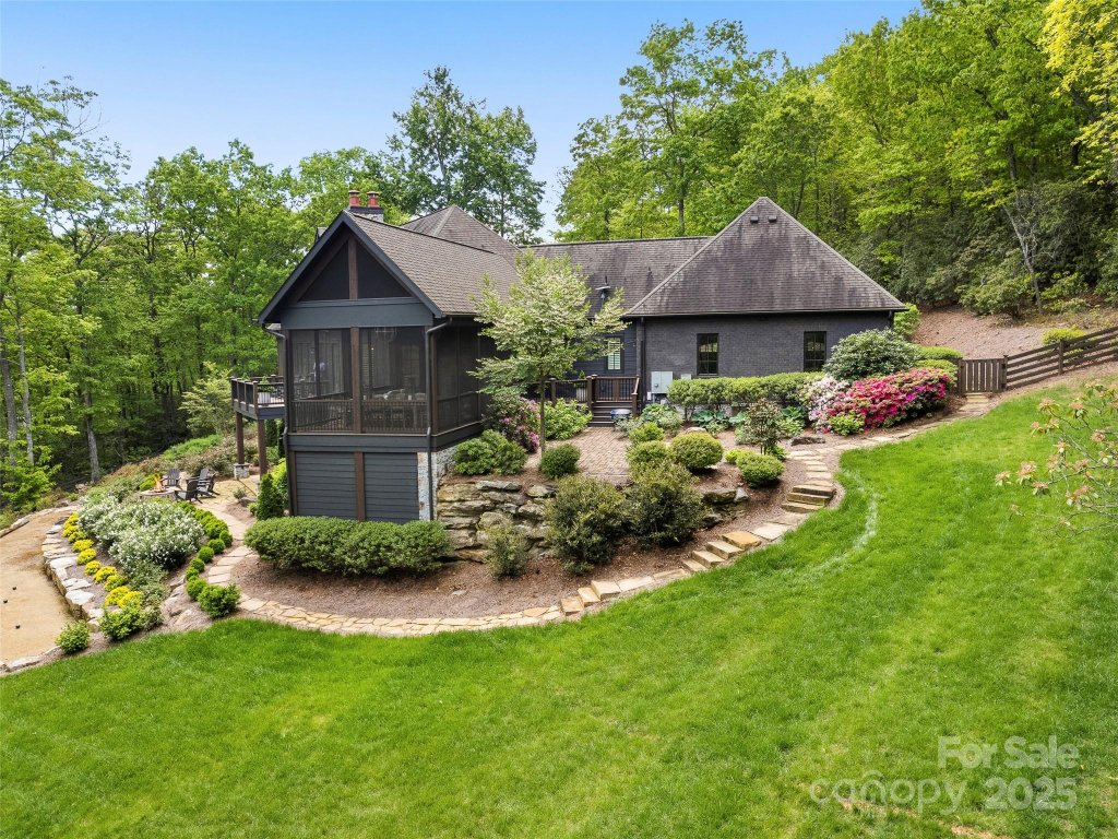 1455 Flint Rock Trail