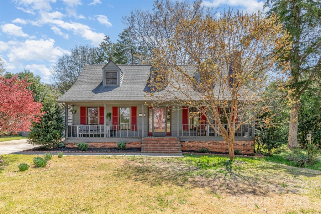 944 Normandy Way