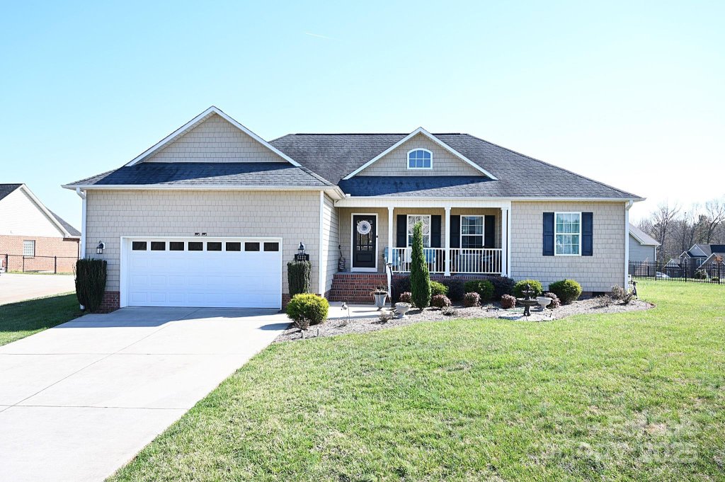 5222 South Oak Circle