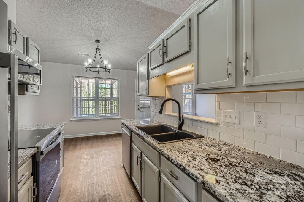 3753 Capps Hill Drive