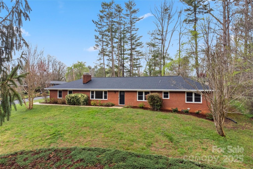 2 Fawn Drive