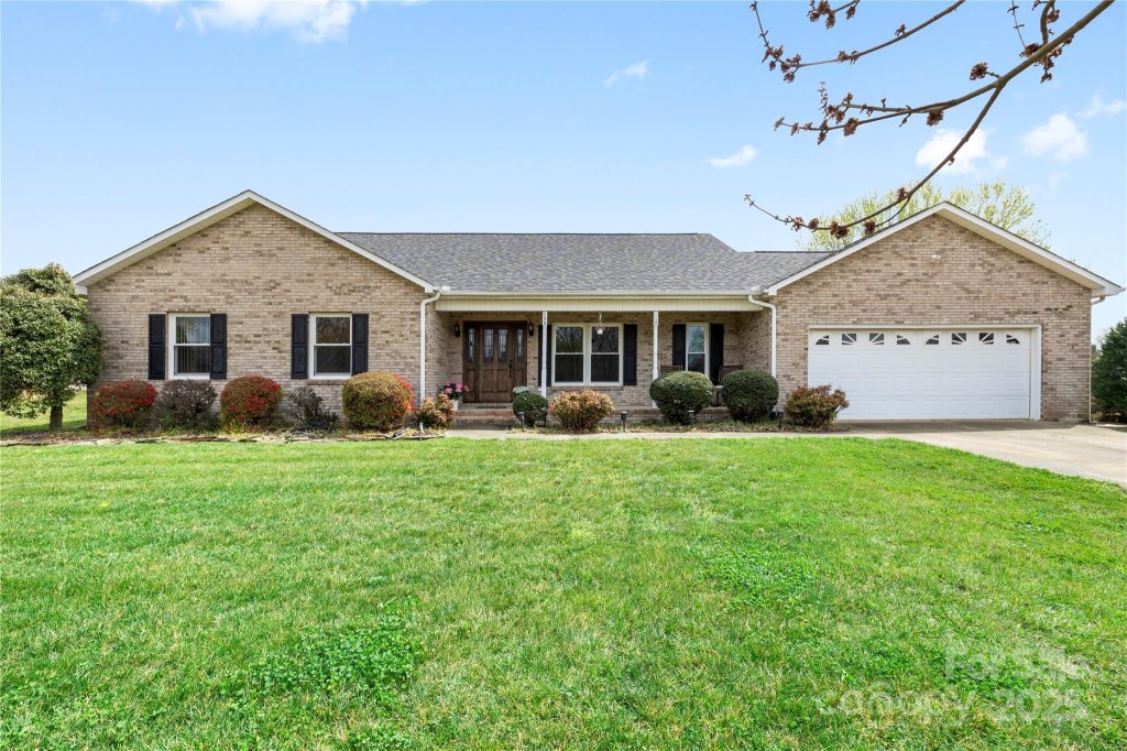 139 Meadow Oaks Drive