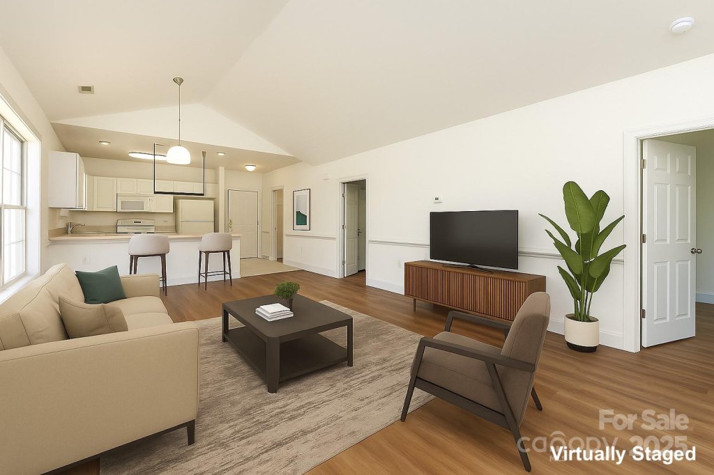 9287 Meadow Vista Road