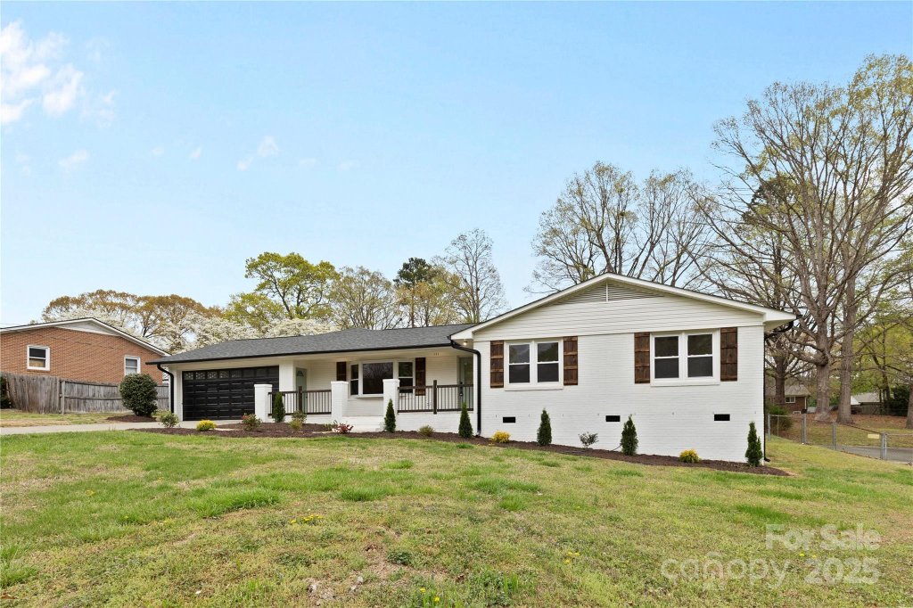 121 Tanglewood Drive