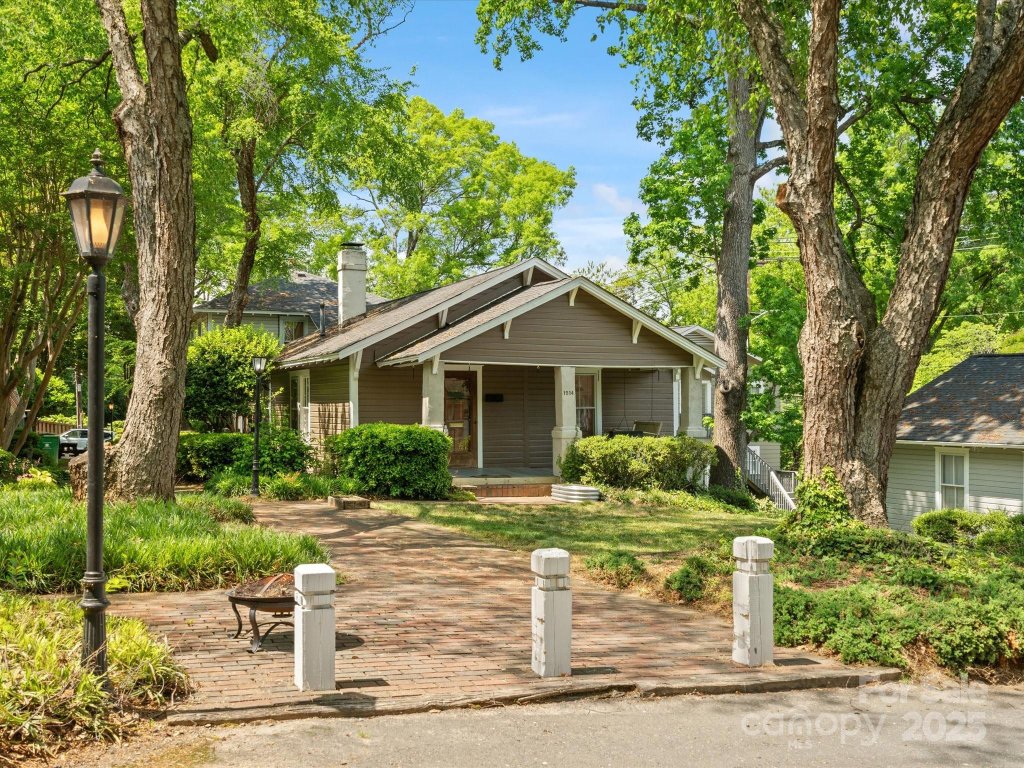 1514 S Rensselaer Place